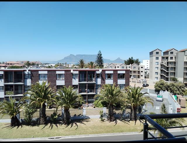 2 BEDROOM APARTMENT TO LET IN WAVES EDGE